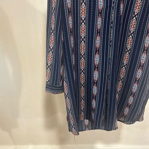 Entro Navy Blue Southwestern Pattern Shirtdress with rolled up sleeves - Picture 15 of 16